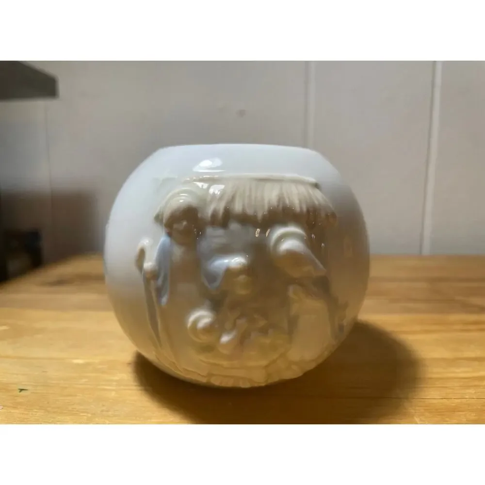 Vintage 1989 Enesco Nativity Scene Tealight Holder